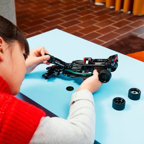 LEGO Technic Mercedes-AMG F1 W14 E Performance Pull-Back Race Car Toy 42165 WORLDWIDE DELIVERY