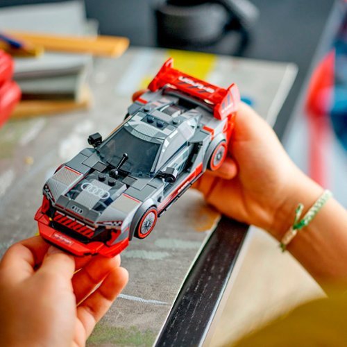 LEGO Speed Champions Audi S1 e-tron quattro Race Car Toy 76921 WORLDWIDE DELIVERY