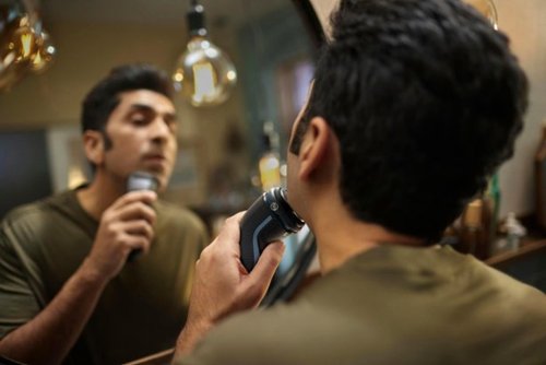 Philips Norelco Shaver 3600, Rechargeable Wet & Dry electric shaver with Pop-Up Trimmer and Storage Pouch - Storm Blue GLOBAL SHIPPING