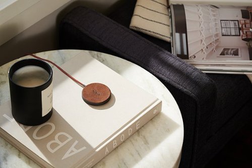 Courant MAG:1 Leather Single-Device Charger - Saddle WORLDWIDE DELIVERY