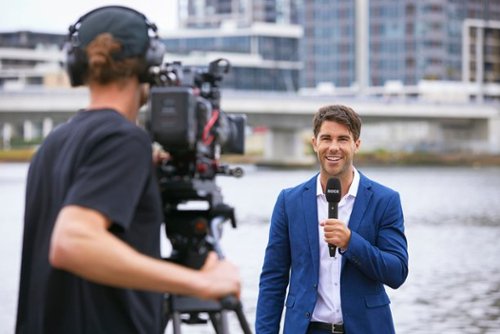 RØDE Interview PRO Wireless Handheld Condenser Microphone BUY IN DUBAI