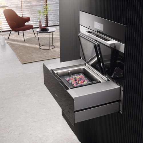 Miele - EVS 7670 30" Vacuum Food Sealing Drawer - Black