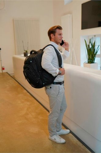 Swissdigital Design Carrying Case - Black BUY IN EUROPE