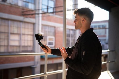 Sennheiser XS Lav USB-C Mobile Kit Omnidirectional Clip-on Microphone with Smartphone Clamp & Manfrotto PIXI Mini Tripod HOW TO BUY