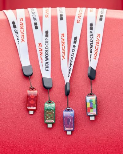 SANDISK 64GB USB-C FLASH DRIVE: FIFA WORLD CUP 2026 EDITION GLOBAL - Black BUY IN EUROPE