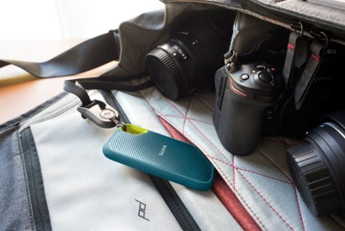 SanDisk Extreme Portable 2TB External USB-C NVMe SSD - Monterey BUY IN EUROPE