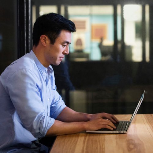 HP EliteBook 840 G8 14 Laptop - Intel Core i5 - 16GB Memory - 512 GB SSD - Silver BUY ONLINE