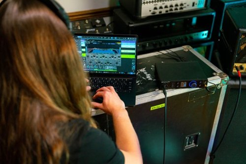PreSonus Quantum HD 2: 20x24, 32-bit/192 kHz USB-C Audio Interface - Black WHERE TO BUY