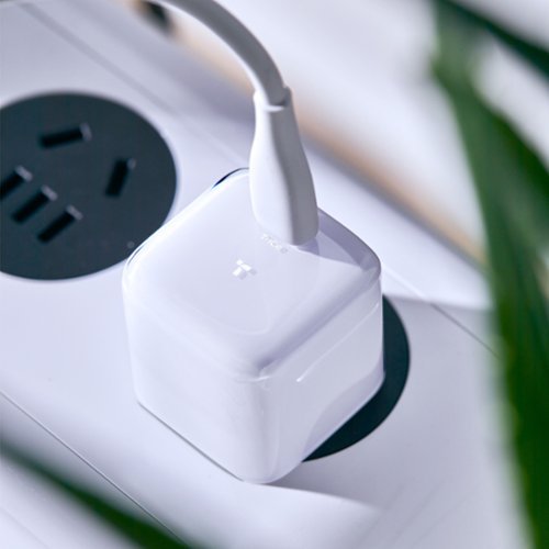 TORRAS Icenano Low Temp 30W USB-C Fast Wall Charger with GaN for iPhone/Samsung/iPad and more - Glacier White GLOBAL SHIPPING