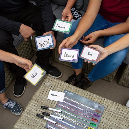 USAoploy USAopoly: Blank Slate - Word Association Party Game GLOBAL SHIPPING