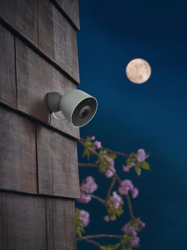 Google Nest Cam Outdoor (wired, 2nd gen) - 2K Video and Gemini - 1-Pack - Hazel BUY IN JAPAN