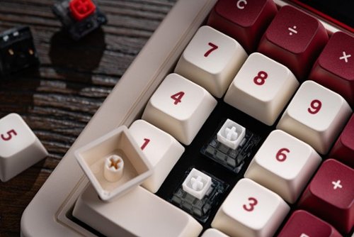 8BitDo Retro Mechanical Keypad - Fami Edition BUY IN EUROPE