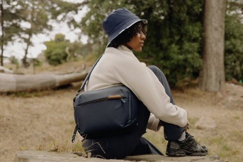 Peak Design Everyday Sling V2 6L - Midnight BUY IN AUSTRALIA