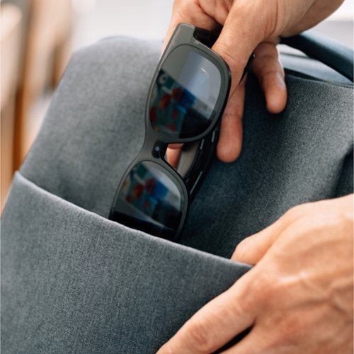 VITURE Luma Pro XR Glasses - 152 inches 1200p Ultra Sharp Display, 1000 Nits, 52 degrees FOV, Myopia Adjustments - Regular - Black BUY IN UAE
