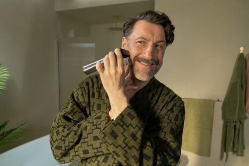 Philips Norelco All-in-One 7000 Series 22-Piece Trimmer - MG7975/49 - Silver BUY IN UAE