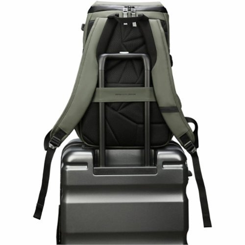 Swissdigital Design LAMONE L LED TSA-Friendly Water-Resistant Backpack With USB Charging Port RFID Protection and Fits Up to 16″ Laptop - Dark Green SHOP ONLINE