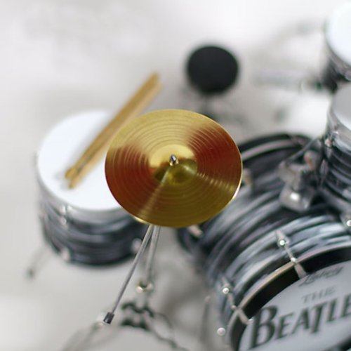 Axe Heaven Ringo Starr Fab Four Classic Oyster Miniature Drum Kit