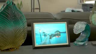 10 Aluratek Digital Photo Frame video video 1 minutes 02 seconds