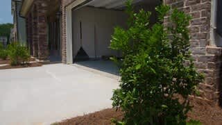 Chamberlain - myQ Smart Garage Control Overview video 1 minutes 04 seconds