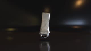 SanDisk - Ultra Dual Drive Luxe Flash Drive - Product Video video 0 minutes 42 seconds