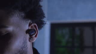 Buying Guide: Bose QuietComfort Ultra Earbuds video 1 minutes 44 seconds