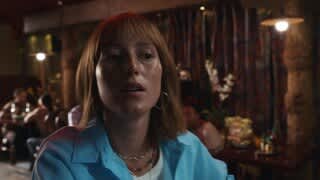 Galaxy Z Flip6 Interpreter with Galaxy AI Video video 0 minutes 30 seconds