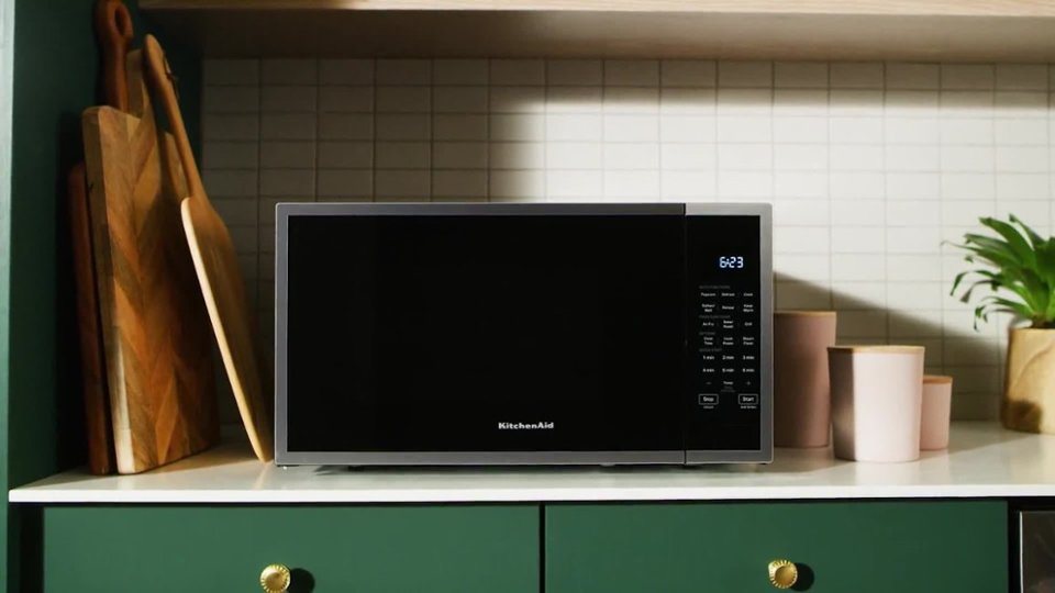 KitchenAid - Cookshield Finish Product Info video 0 minutes 22 seconds