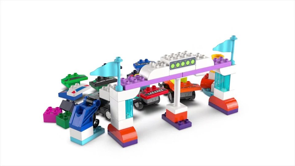 360 Spin of DUPLO Town F1 Team Race Cars & Drivers Building Toy video 0 minutes 07 seconds