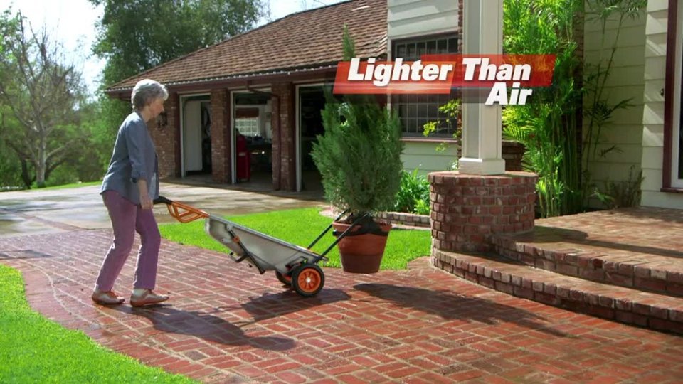 Aerocart 8-In-1 Yard Cart video 1 minutes 00 seconds