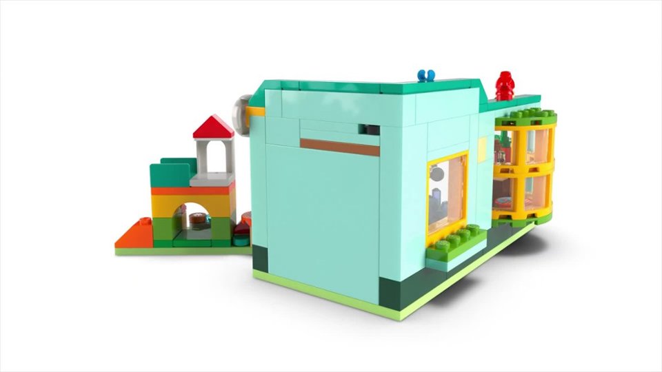 360 Spin of Friends Autumn’s Room Building Toy video 0 minutes 07 seconds