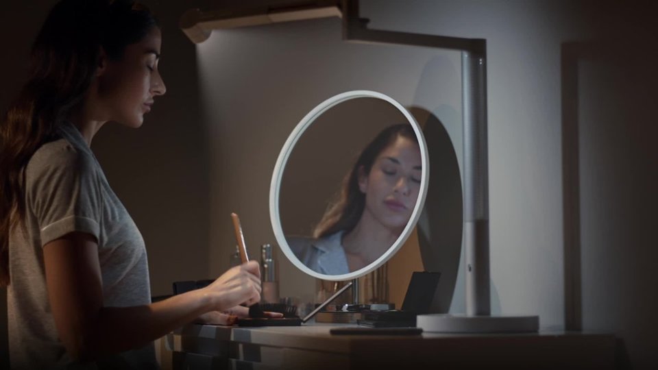 Intelligent lighting in multiple formats video 0 minutes 40 seconds