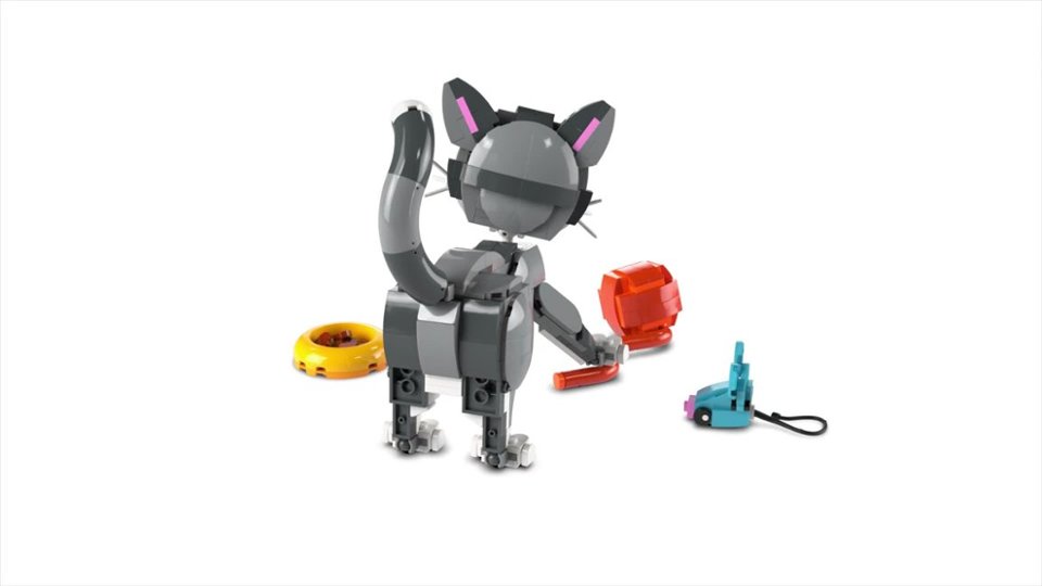 360 spin of Creator 3 in 1 Playful Cat Building Toy video 0 minutes 07 seconds