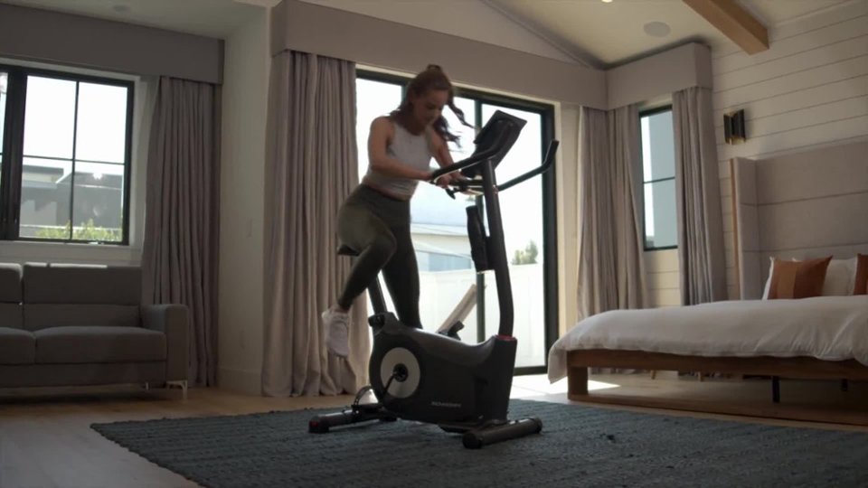 130 Upright video 1 minutes 35 seconds