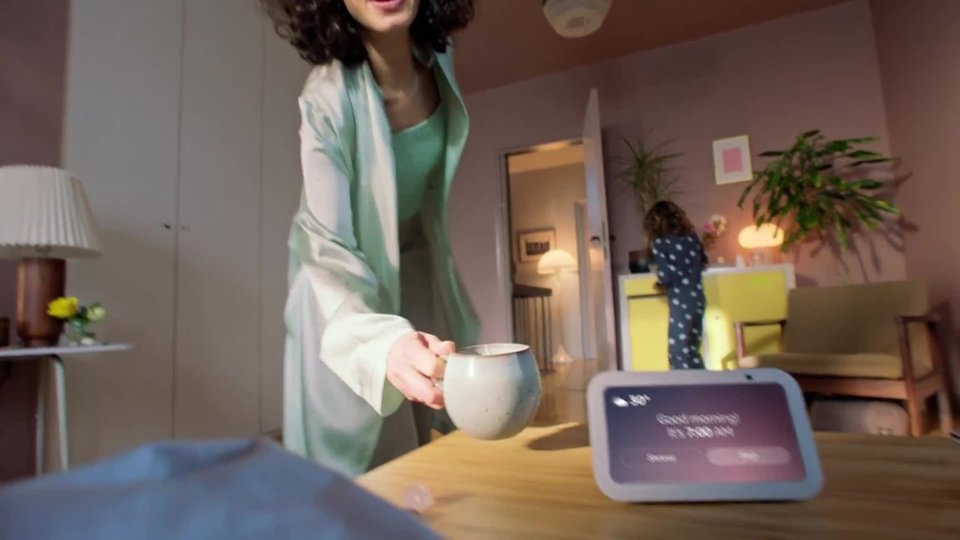 Echo Show 5 (3rd Gen) Product Overview video 0 minutes 44 seconds