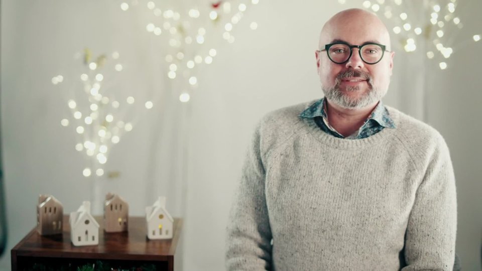 Surface Laptop Versatile and Adaptable video 0 minutes 40 seconds