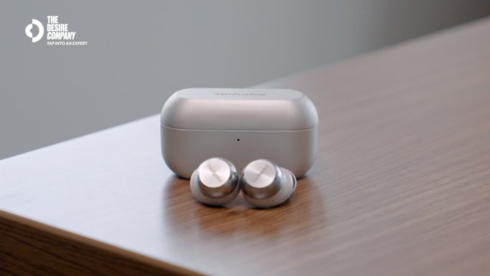 Expert Review by Austin Sherman for Technics AZ100 In-Ear Headphones video 0 minutes 59 seconds