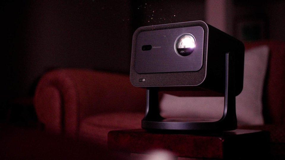 Expert Review by Kevin Fair for Hisense C2 Triple Laser 4K Smart Portable Projector video 0 minutes 57 seconds