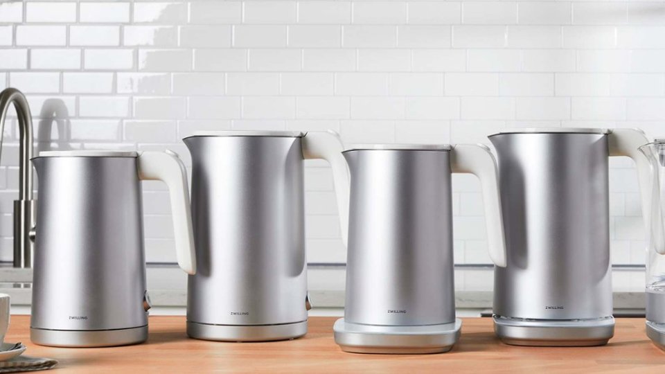 Enfinigy 50-Oz. Cool Touch Kettle Pro video 0 minutes 14 seconds