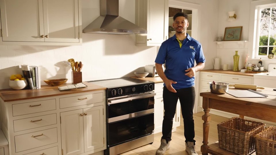 Buying Guide: Samsung Electric Slide-In Ranges video 1 minutes 51 seconds