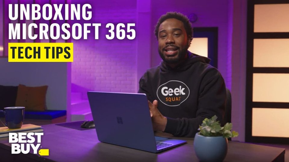 Unboxing the Microsoft 365 subscription service video 1 minutes 00 seconds