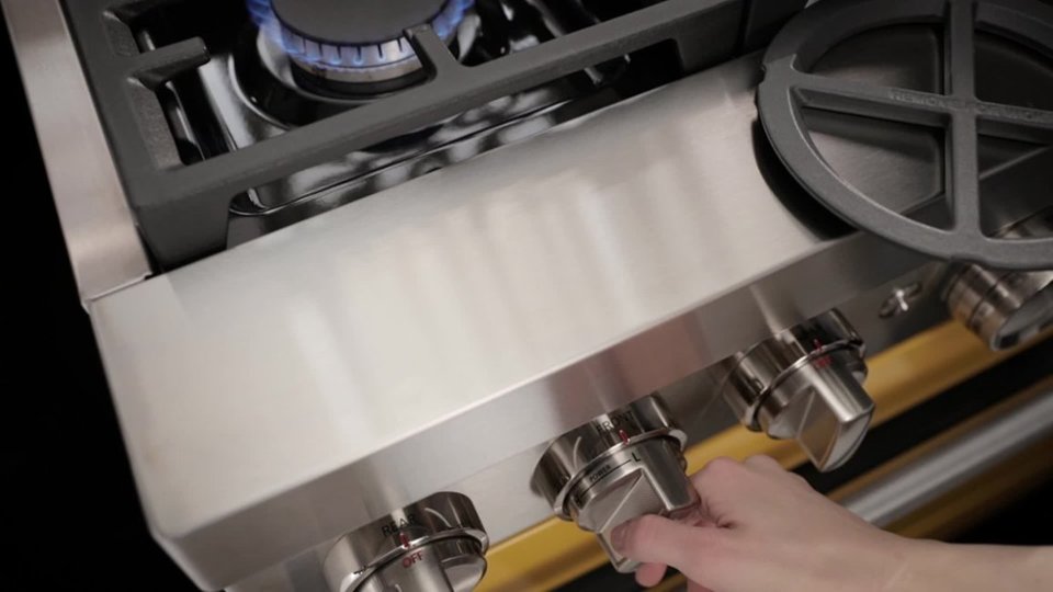 KitchenAid - KFDC506J Wok Insert Product Feature video 0 minutes 06 seconds