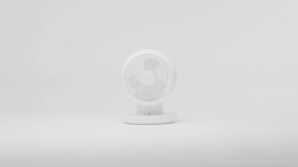 IRIS USA WOOZOO 360 Oscillating Desktop Fan video 0 minutes 57 seconds