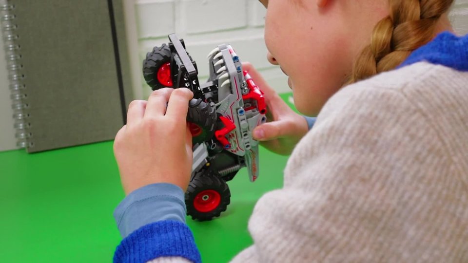 Shopper video of Technic Monster Jam ThunderROARus Pull-Back Monster Truck Building Toy video 0 minutes 30 seconds