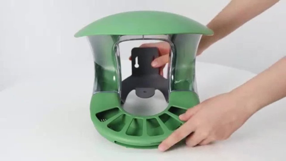 Feeder 2 Camera Installation video 0 minutes 49 seconds