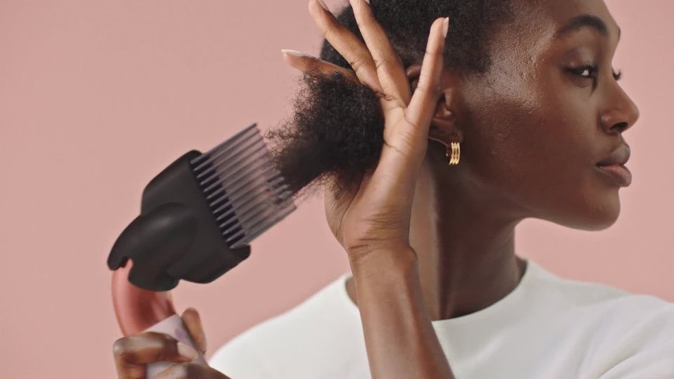 Supersonic R Hair Dryer - Ceramic Pink and Rose Gold video 0 minutes 15 seconds