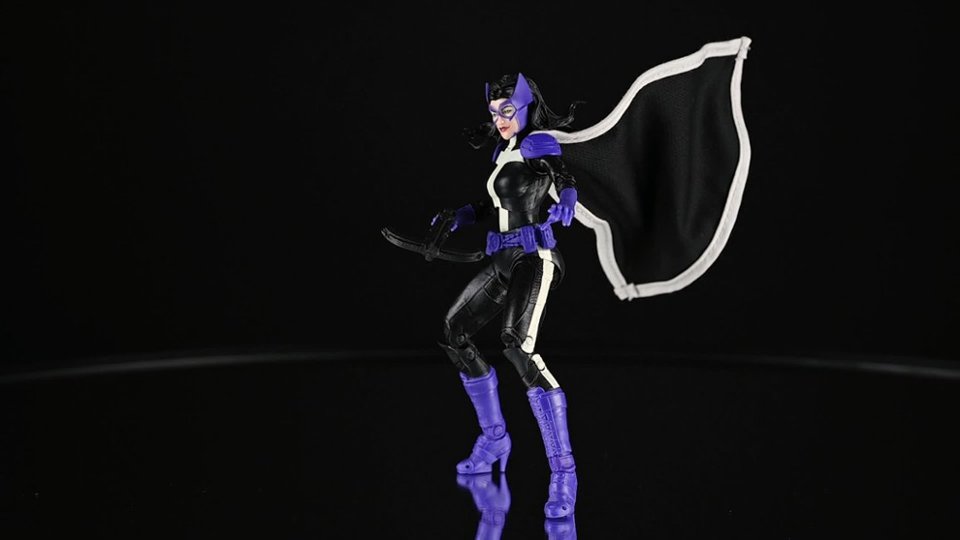 McFarlane Toys - DC Multiverse 7" Figure - Huntress 360 View video video 0 minutes 10 seconds