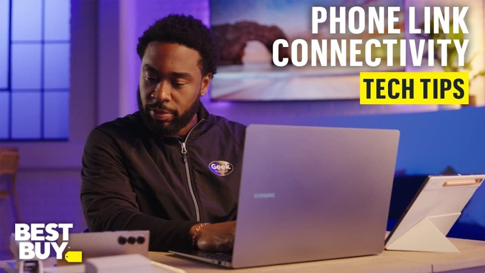 Phone Link Connectivity with the Samsung Galaxy Book5 Pro video 0 minutes 52 seconds