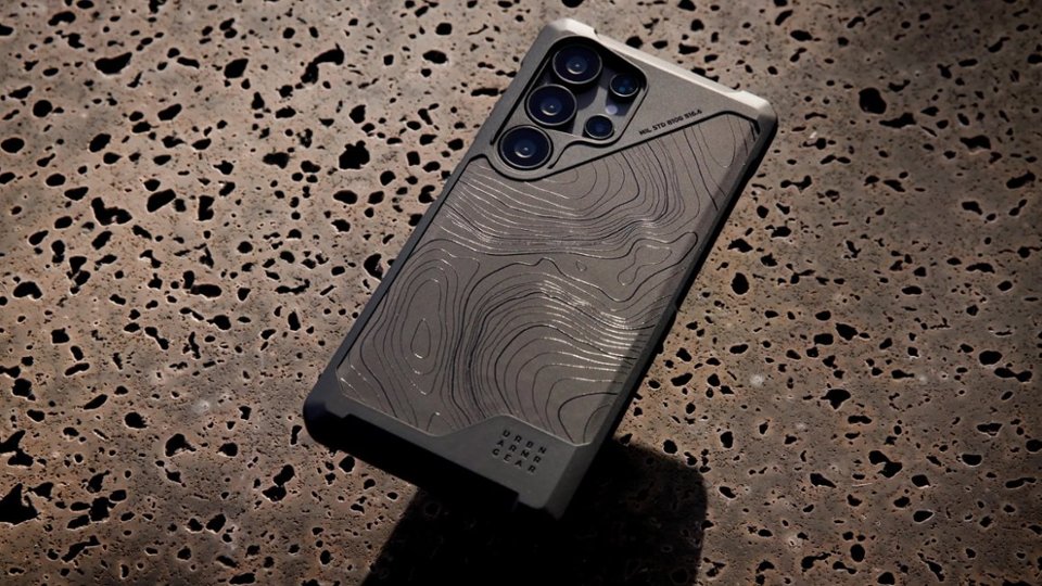 Overview video for the UAG Metropolis LT case for the Samsung Glalaxy S25 video 0 minutes 33 seconds