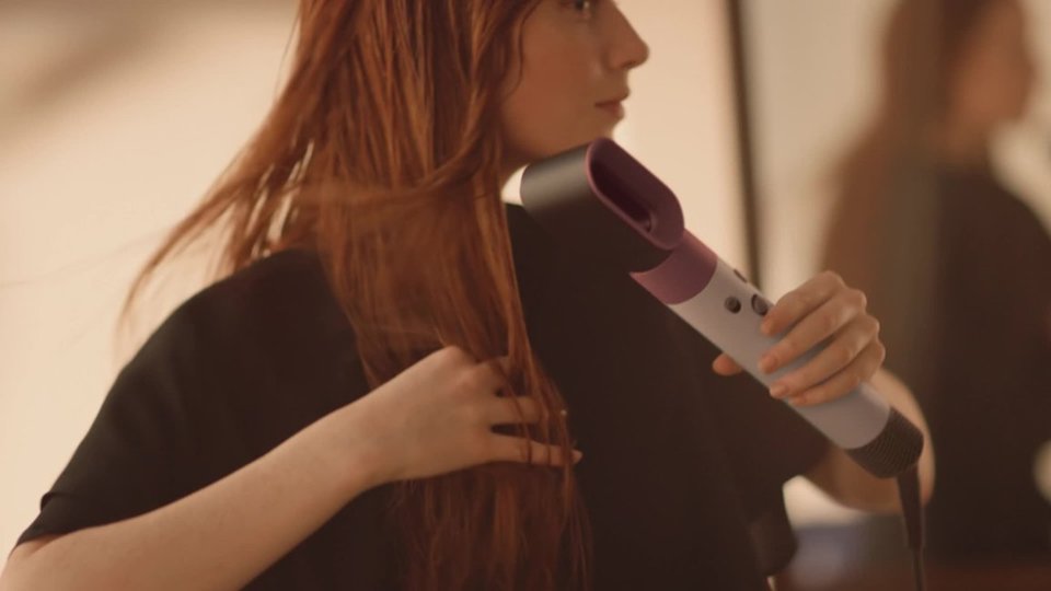 Airstrait Straightener - Amber Silk video 0 minutes 15 seconds