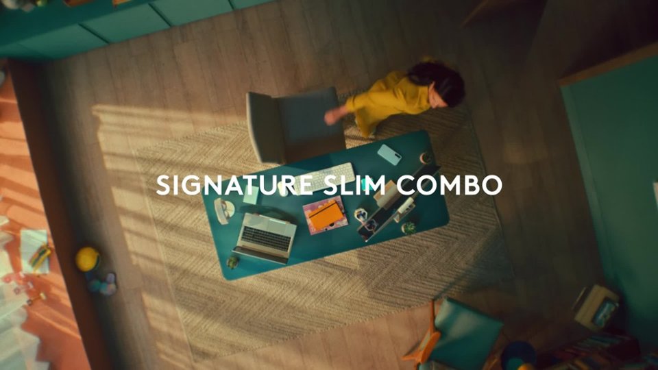 Logitech - Signature Slim Combo video 0 minutes 51 seconds